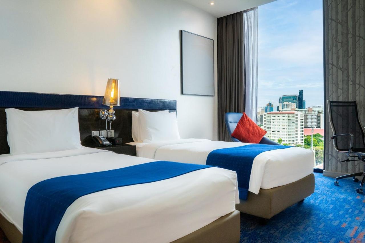 Holiday Inn Express Bangkok Siam, an IHG Hotel - SHA Extra Plus Bagian luar foto